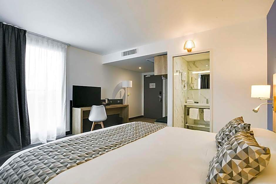 Brit Hotel Confort Loches