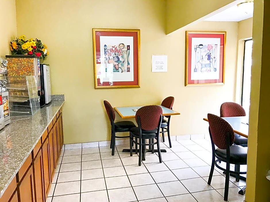 Americas Best Value Inn Yukon