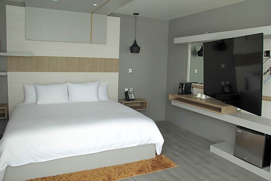 ESDUMA HK HOTEL Pachuca