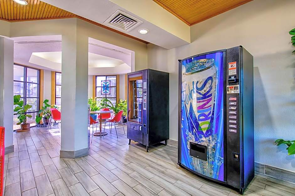Studio 6 Birmingham, AL - Medical Center