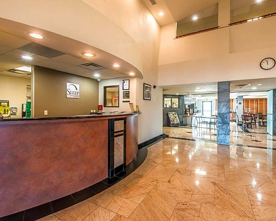 Sleep Inn & Suites Winchester near University