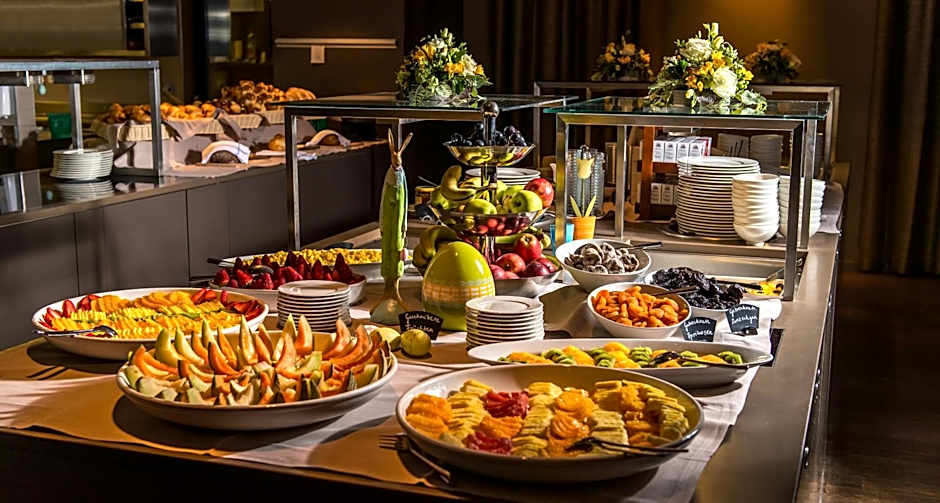 Small Luxury Hotel Wellnesshotel Golfpanorama