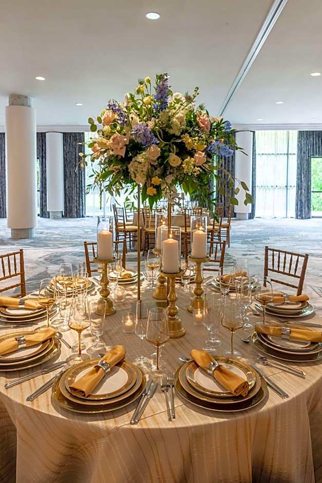 Hilton Alexandria Mark Center