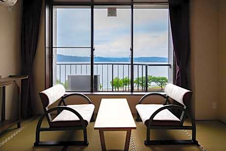 Japanese style room 12 tatami modern lake view [Japanese room] [Non-smoking] [City view]