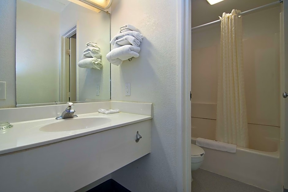 Motel 6-Lakeville, MN - South - Lakeville