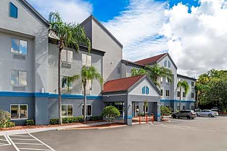 Suburban Studios Orlando - Ocoee-Winter Garden