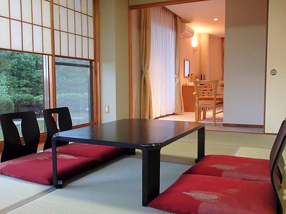 Forest Villa YUMESUZU the Closest Accommodation to the Metasequoia Tree-lined Avenue