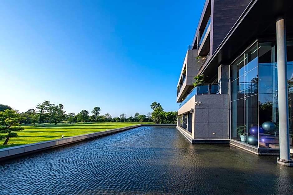 Tan Villa
