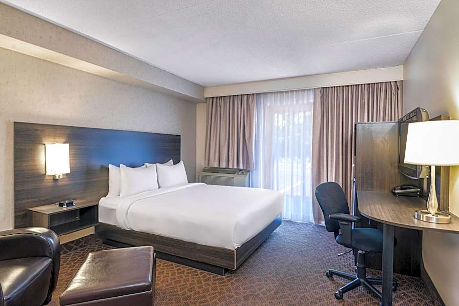 Quality Inn & Conference Centre Kingston Central