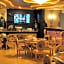 Q Hotel