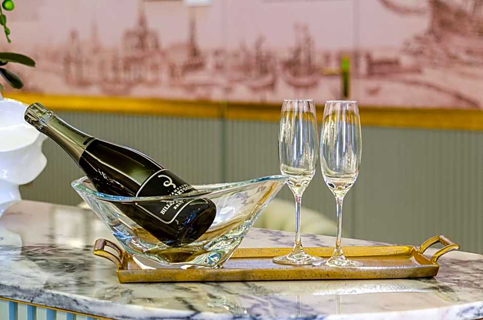 The Emerald House Lisbon, Curio Collection by Hilton