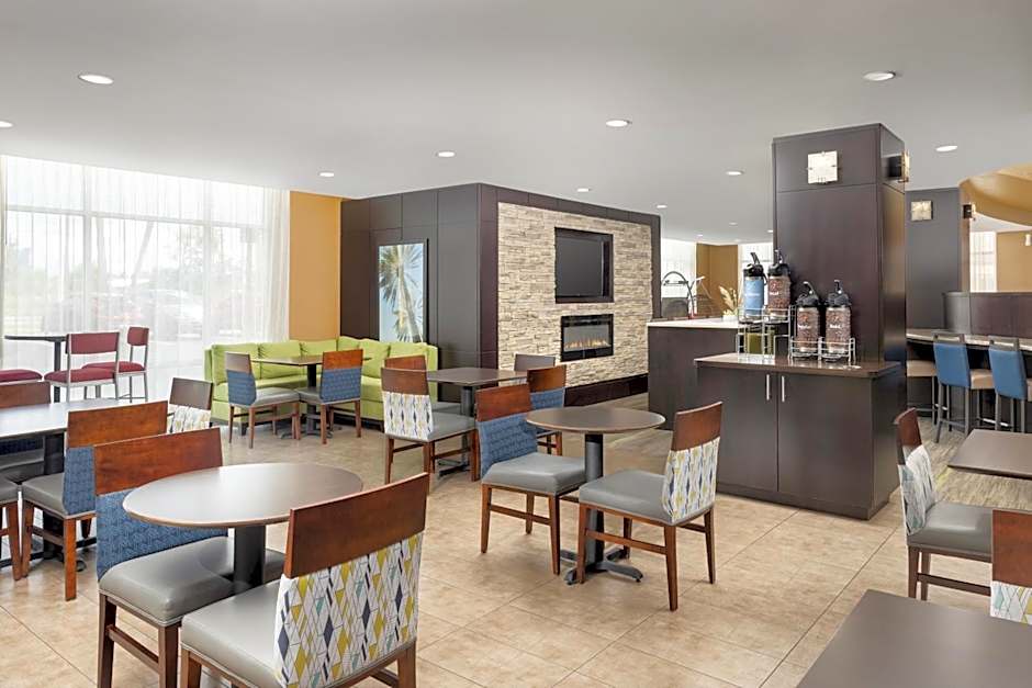 Comfort Suites Lake City