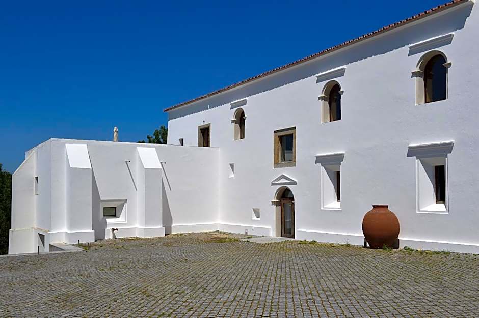 Pousada Convento de Arraiolos - Historic Hotel