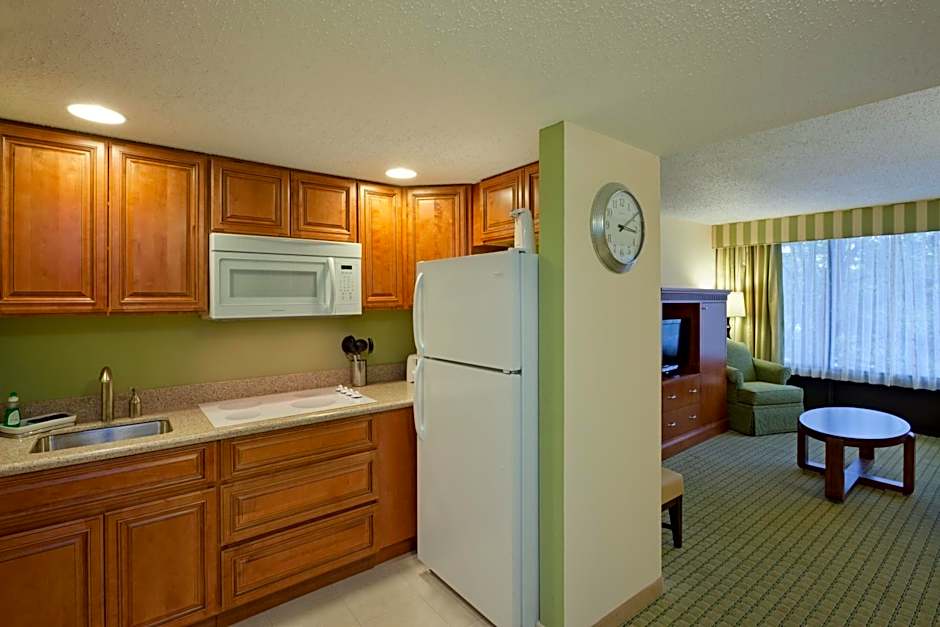 Holiday Inn Hotel & Suites Nashua – Nashua, NH