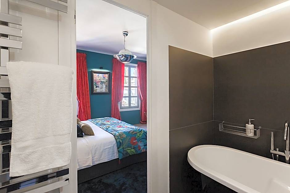 Maison Du Collectionneur