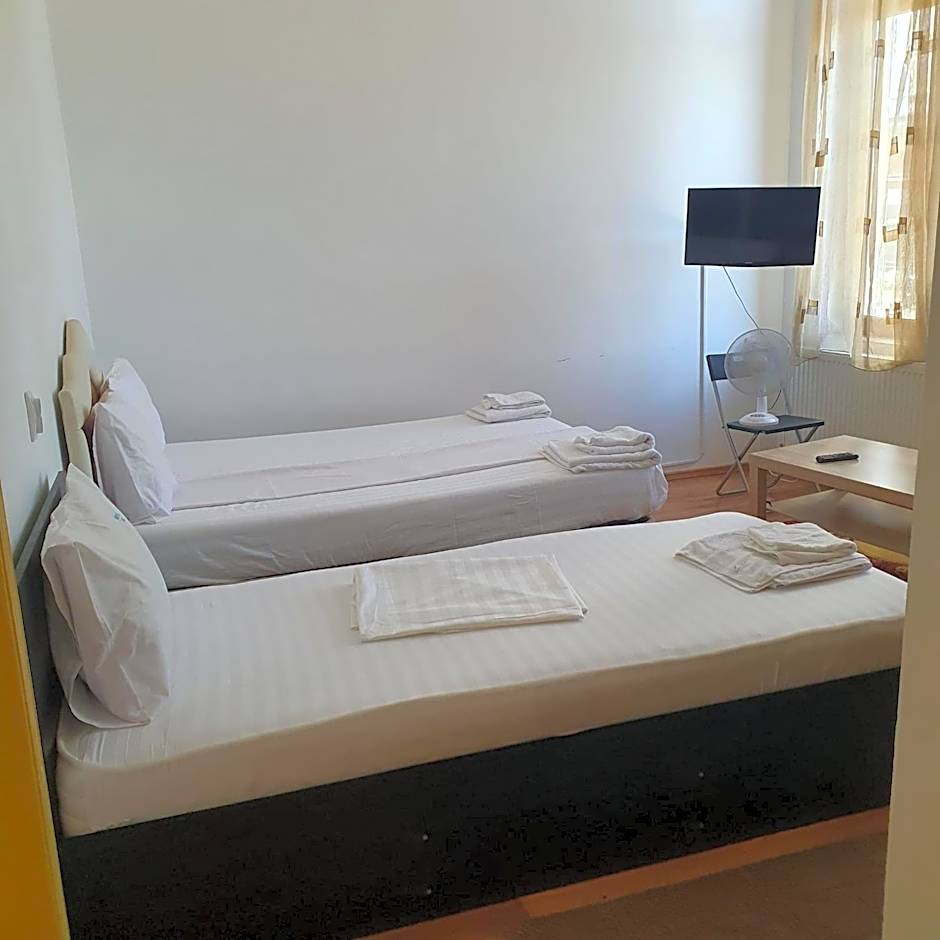 Cazare - Accommodation