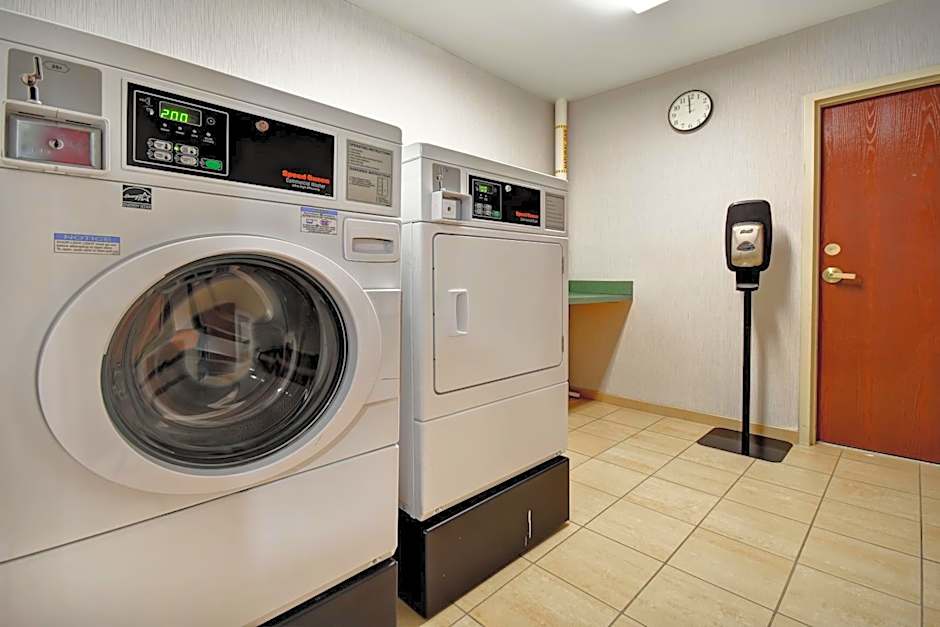 Holiday Inn Express Middletown/Newport By IHG