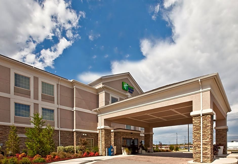 Holiday Inn Express Hotel and Suites Ada, an IHG Hotel