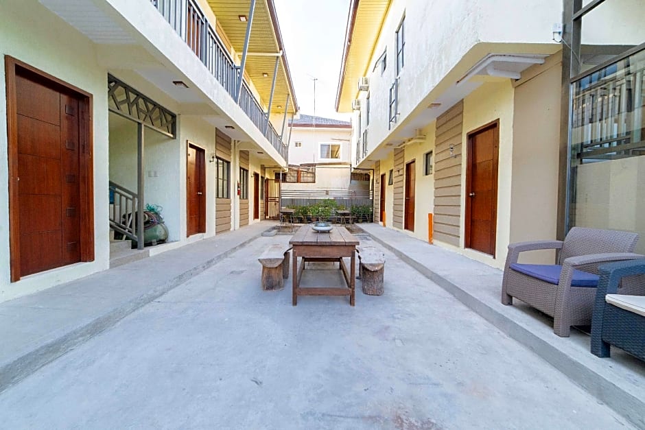 RedDoorz Plus @ Casa Lucia Sindalan San Fernando City Pampanga