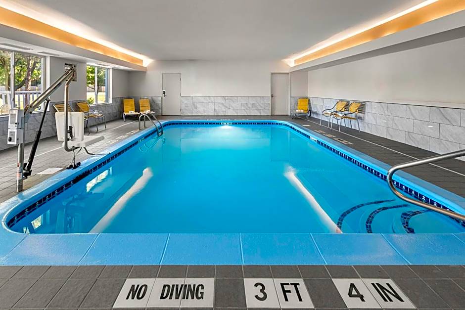 Comfort Inn & Suites Olathe - Kansas City