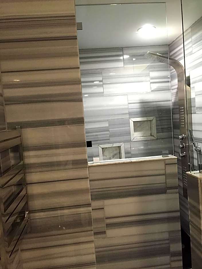 Beach Bungalow Inn And Suites