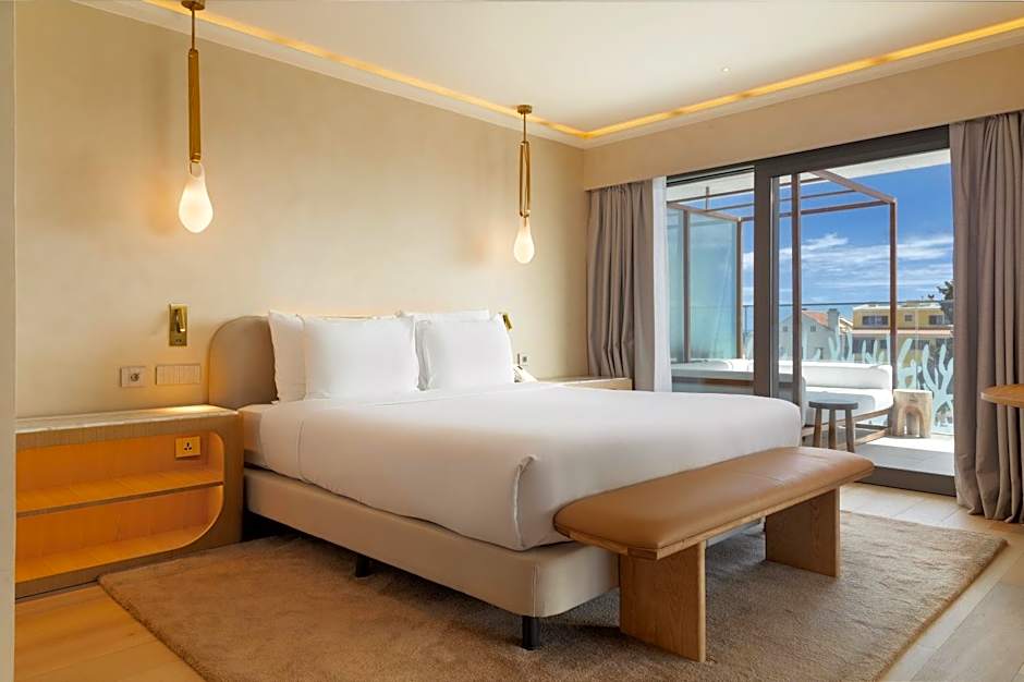 Photo 1 of 7 of Suite, Balcony