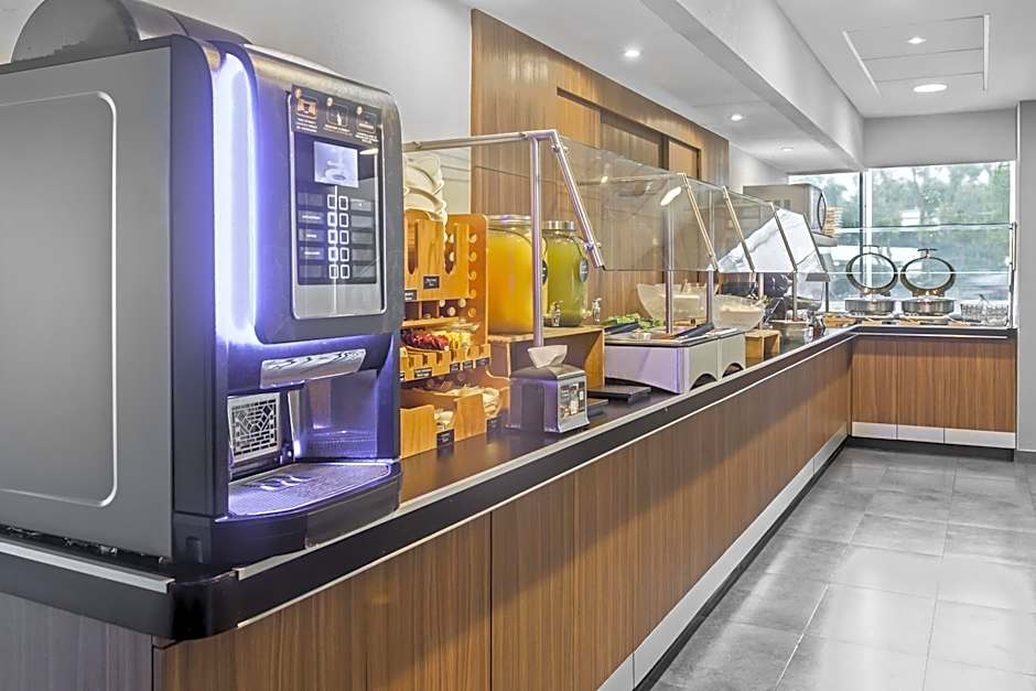 City Express by Marriott Leon