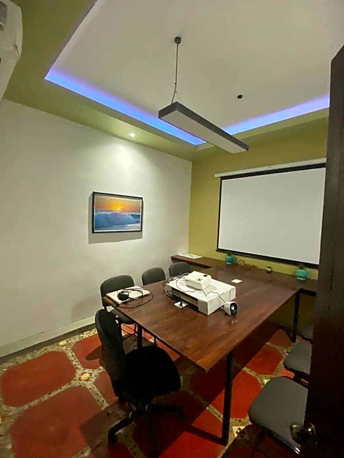 Pargos Hotel & Cowork