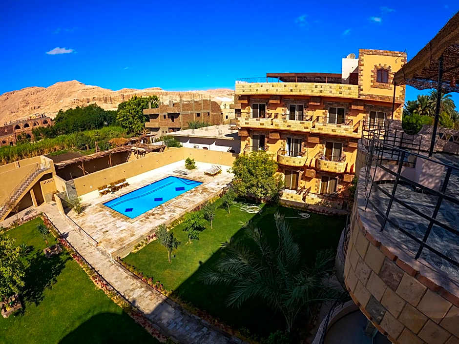 New Memnon Hotel