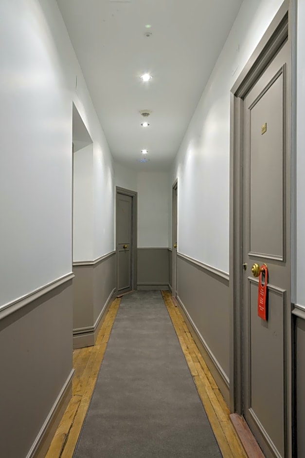 Hotel Douglas