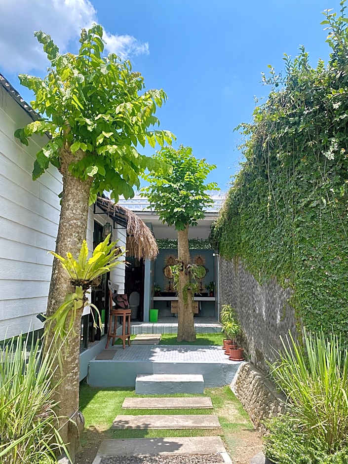The Jungle Hostel Canggu