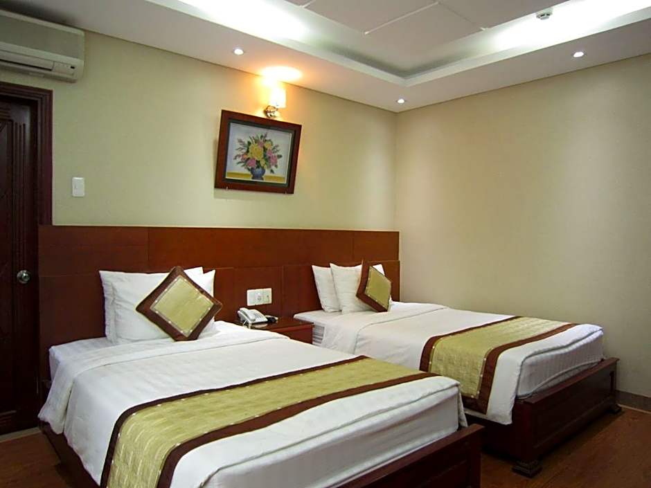 Van Ha Hotel Etown - Nhà Ga T3 Sân Bay TSN