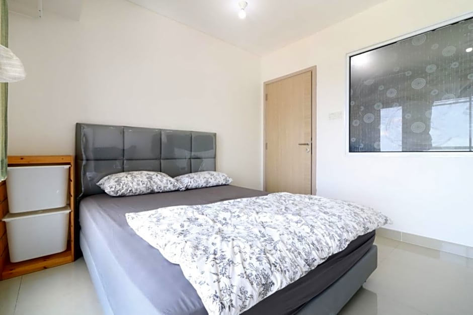 Paradise Mansion Apartment by Guardian Pro