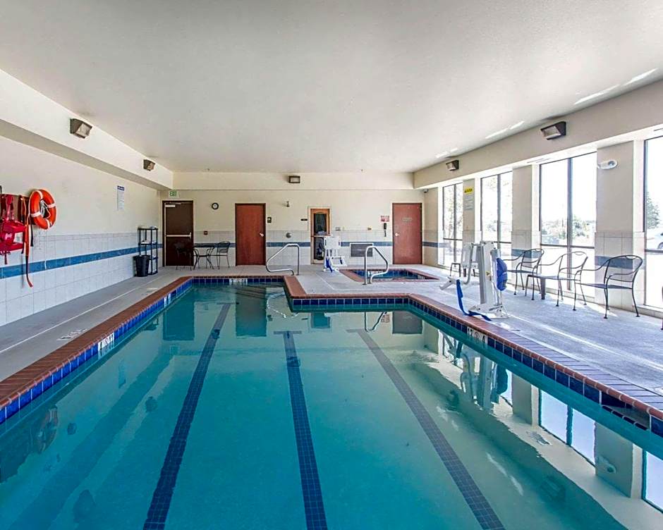 Comfort Inn & Suites Madisonville