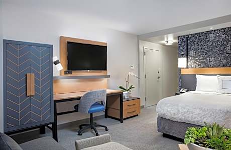 Room, 1 King Bed with Sofa bed (Hearing Accessible) (1 King Bed and 1 Double Sofa Bed)