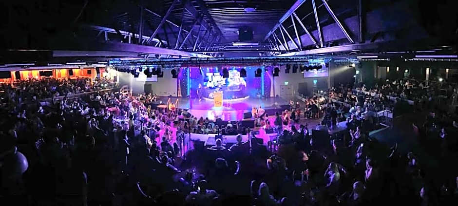 8 berth caravan PG214 Golden Palm Chapel st Leonards