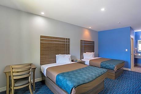 Queen Room with Two Queen Beds - Non-Smoking