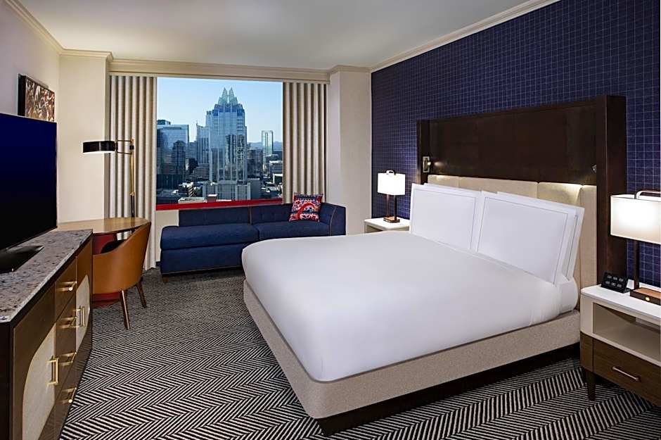 Foto 1 di 4 di Premium 1 King Bed, High Floor