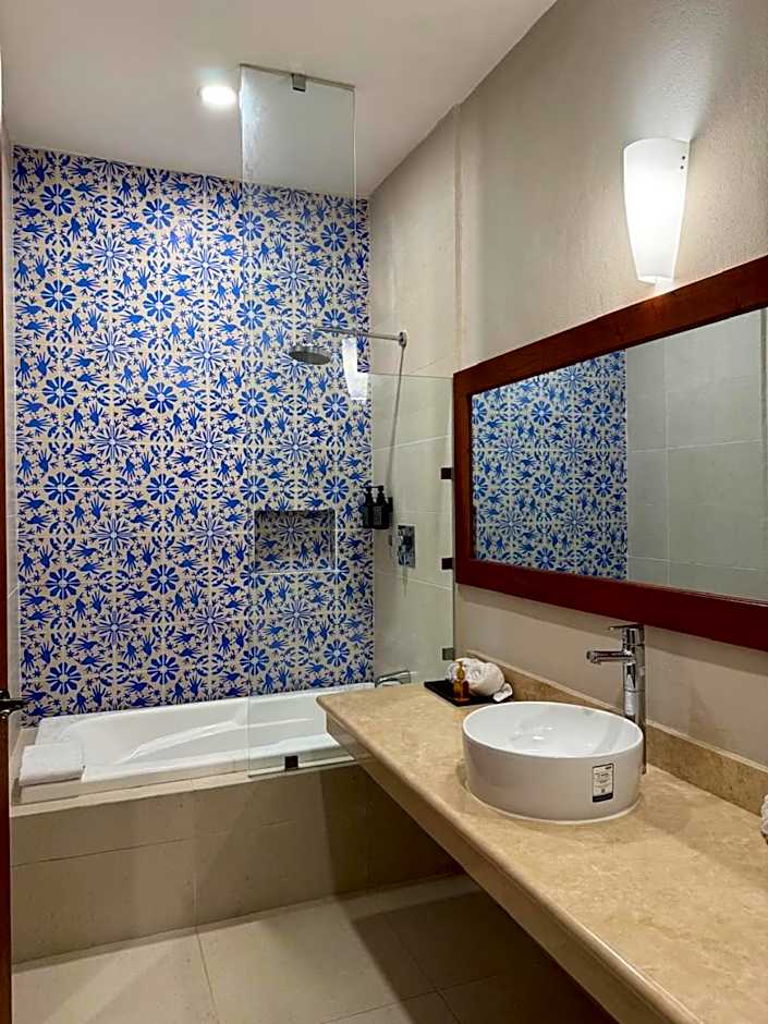 Los Frailes Concept Hotel