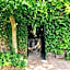Dunadry Hotel And Gardens