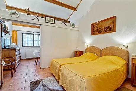 Elckerlyck Inn Hotel