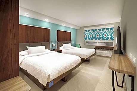 Tru by Hilton Edinburg