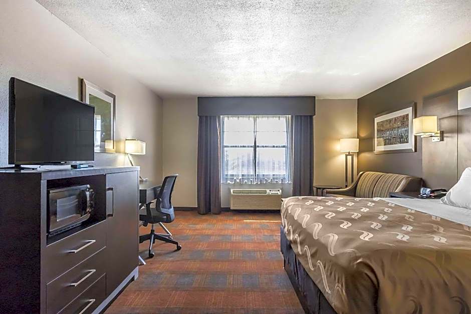 Quality Inn & Suites Stuttgart North