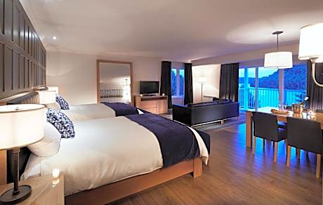 Deluxe Queen Room with Two Queen Beds