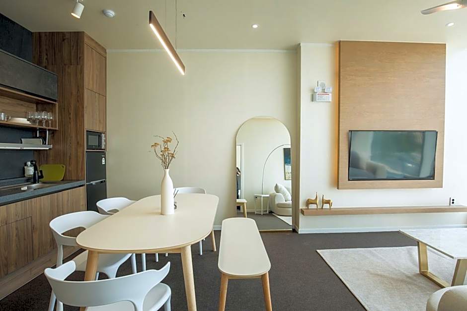 UH Suite The Haeundae