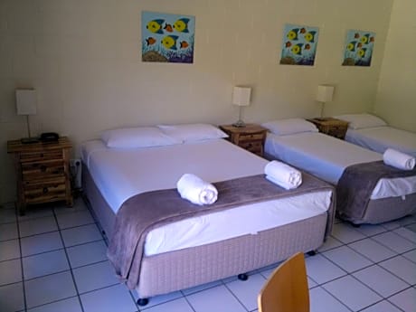 Economy Quadruple Room