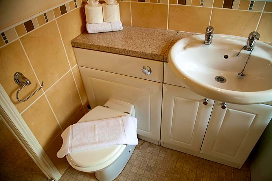 Saffron Lodge With Hot Tub