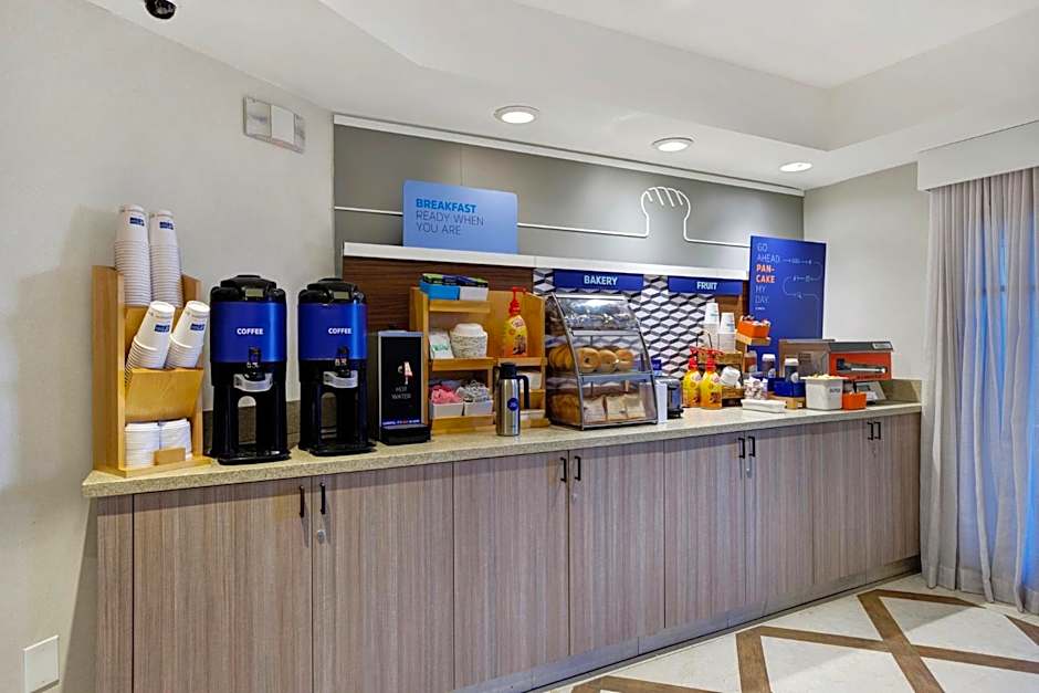 Holiday Inn Express & Suites Carpinteria By IHG