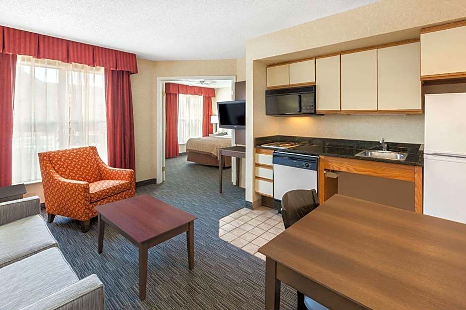 Affordable Suites of America Detroit-Warren