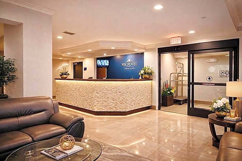 Microtel Inn & Suites by Wyndham Murfreesboro